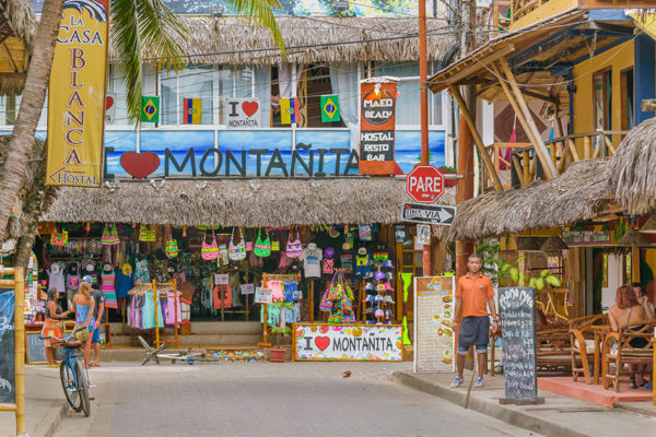 Montanita, Ecuador shops and souvenirs
